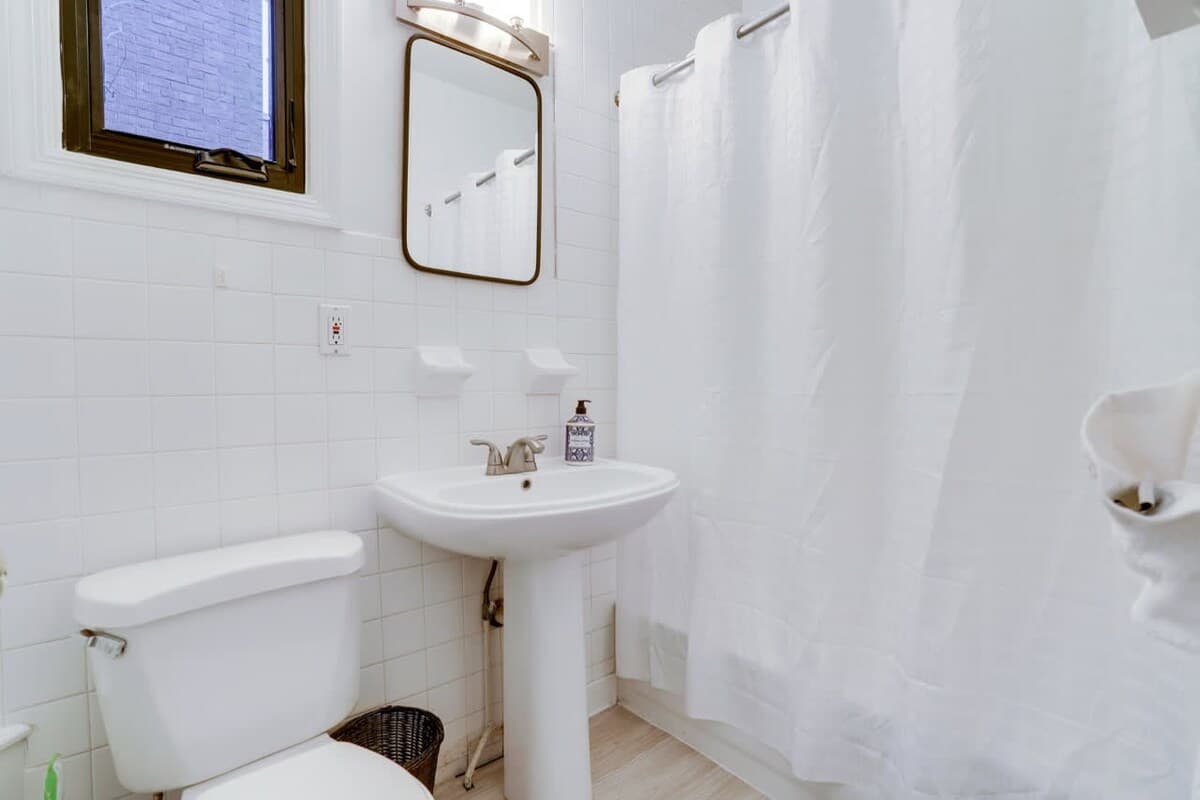 Victorian Residence - Image 6