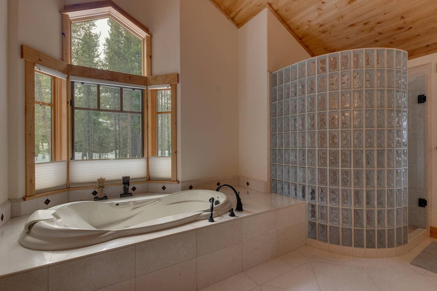 Majestic Woods - Image 14