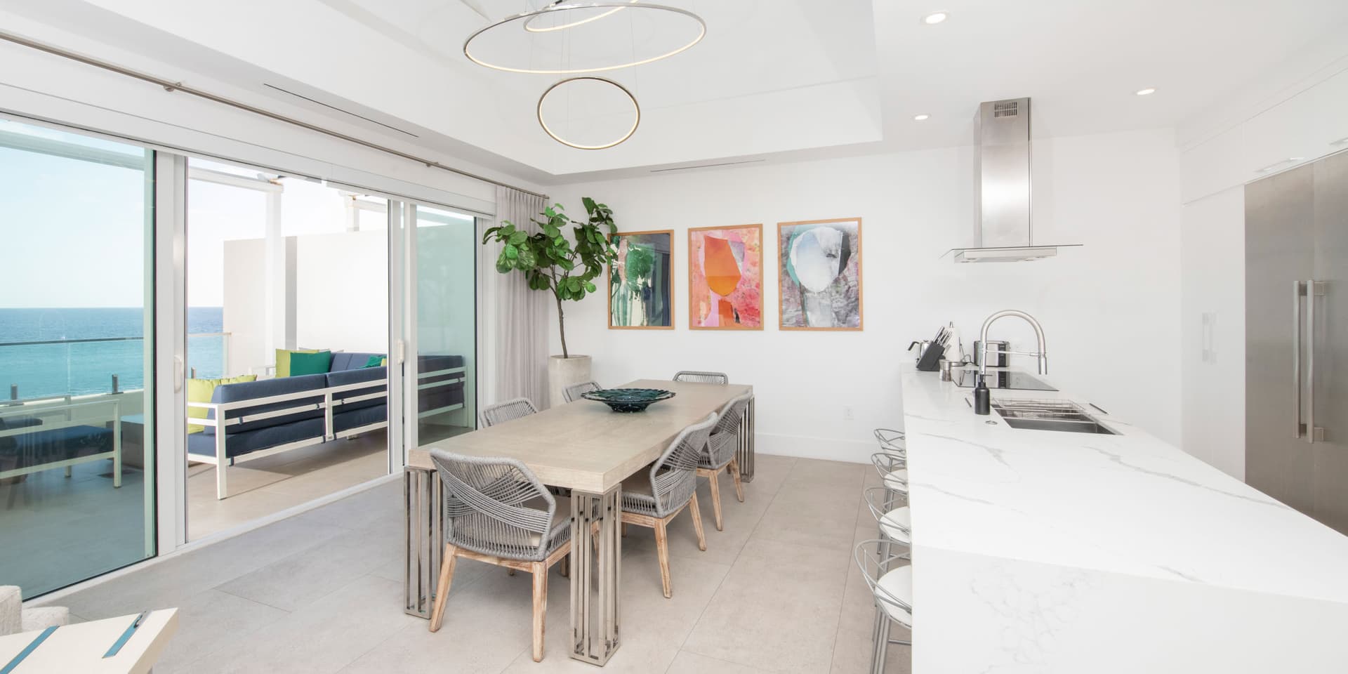 Seabreeze Penthouse Haven - Image 15