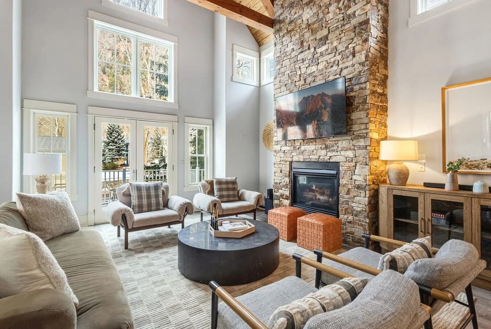 Chalet Columbia