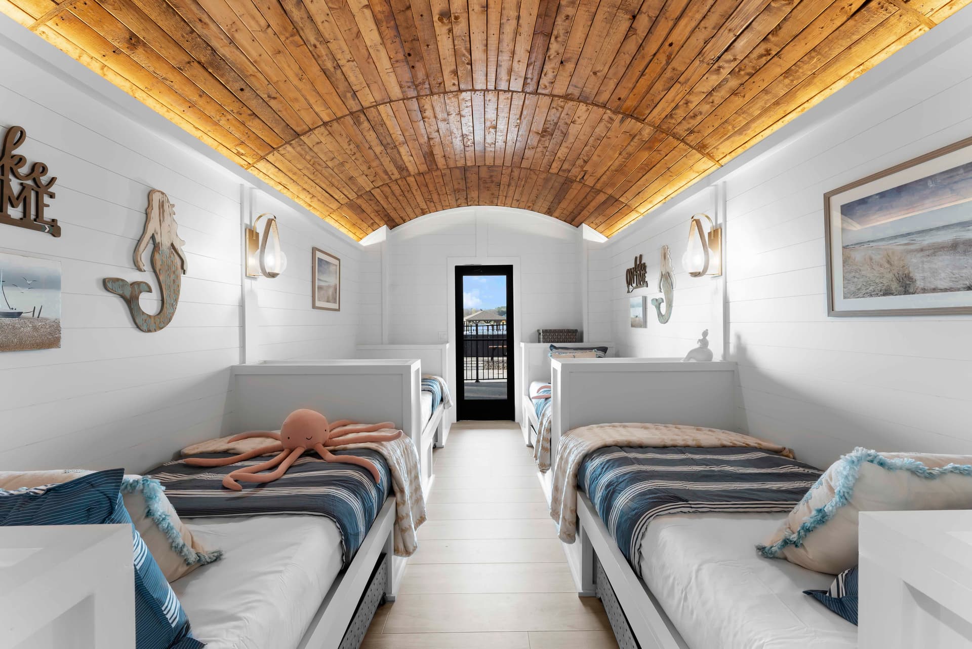 Keenan Beach - Image 39