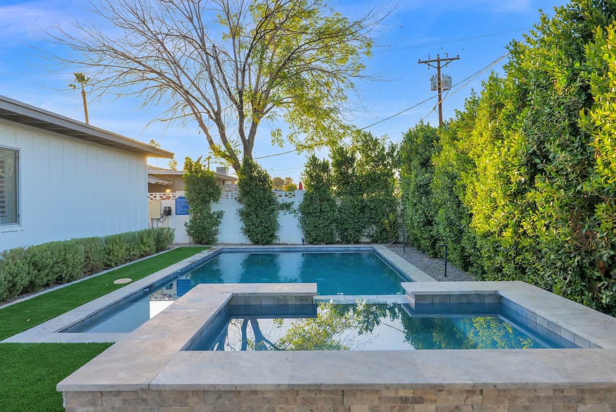 Old Town Scottsdale Retreat - Image 11