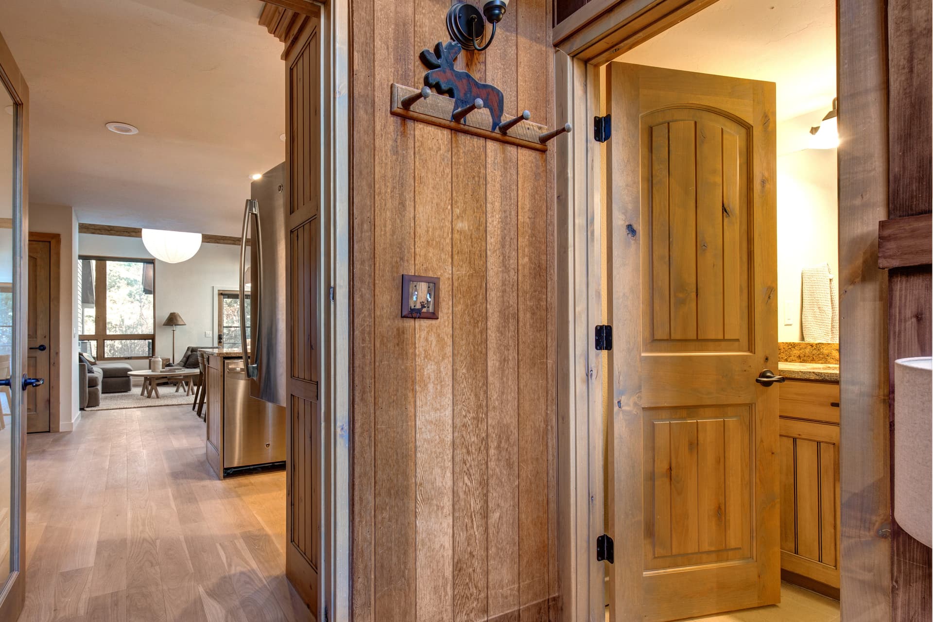 Red Pine Wonder Home - Image 25