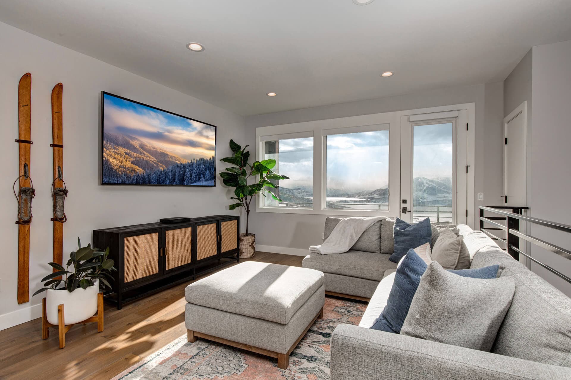 Klaim Retreats #807 - Image 4