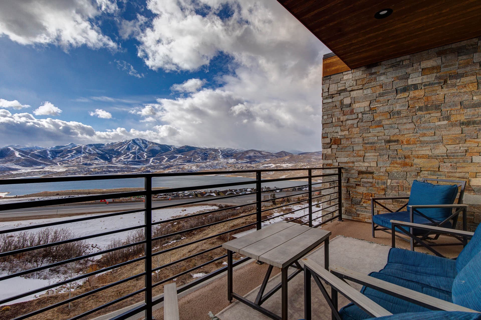 Klaim Retreats #807 - Image 3