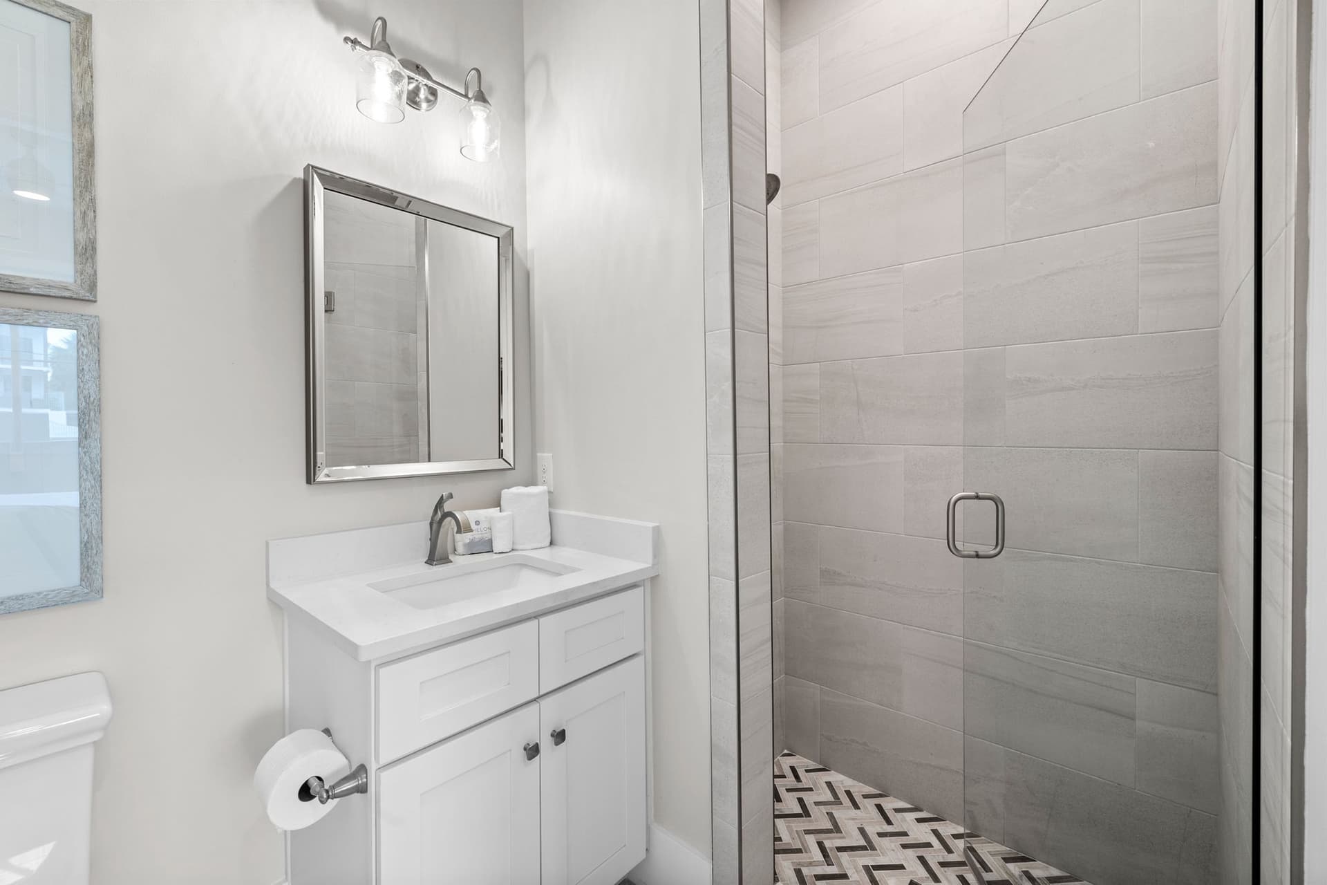 Beachside Haven - Image 16