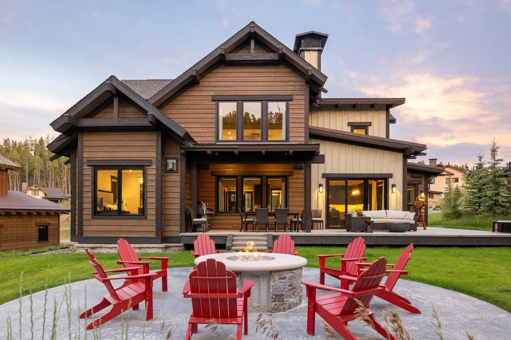 Slopeside Retreat - Image 1