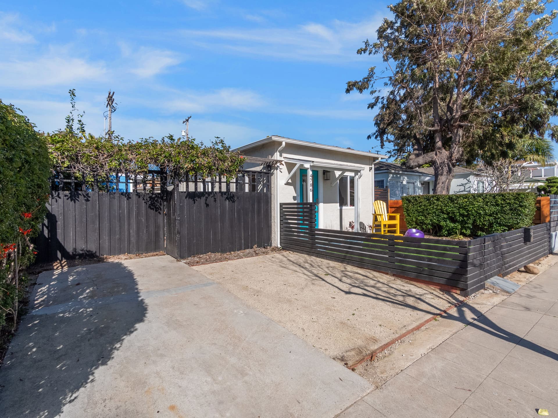 OB Bungalow Villa - Image 4