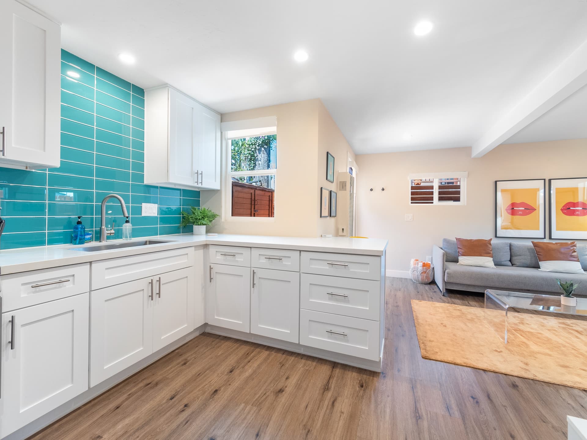 OB Bungalow Villa - Image 5