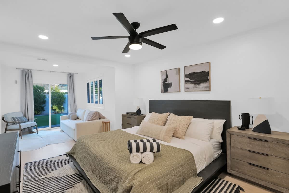 Old Town Scottsdale Retreat - Image 8