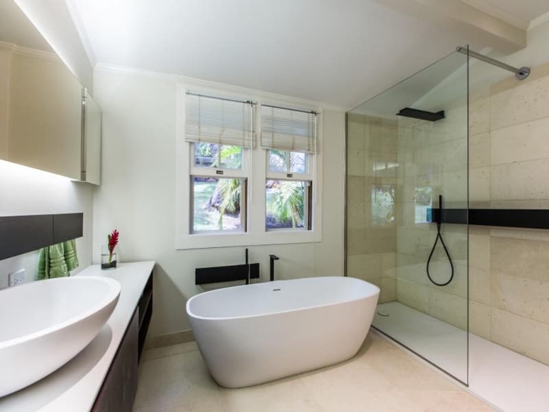 Seaside Hideaway Estate - Image 12