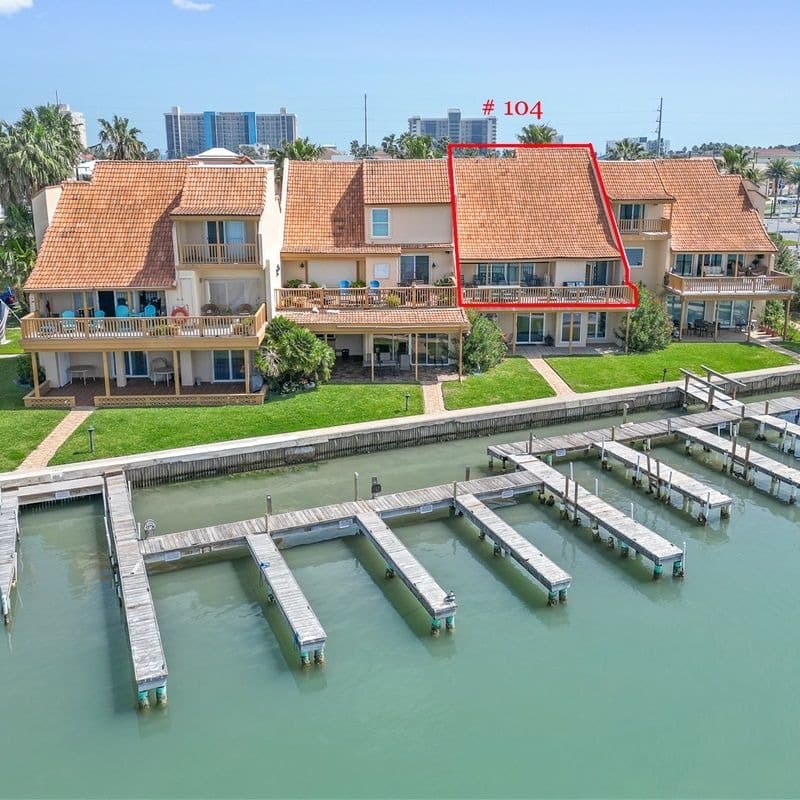 Casa Laguna Residence