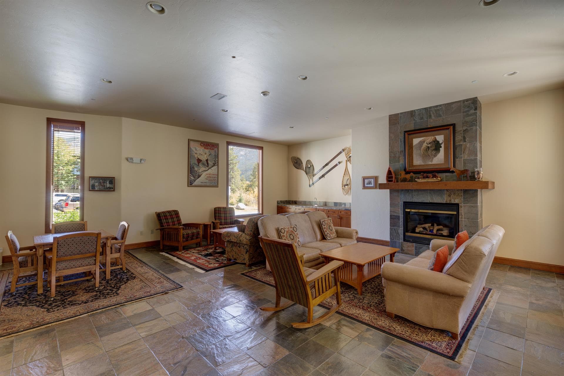 Misty Mountain House - Image 26