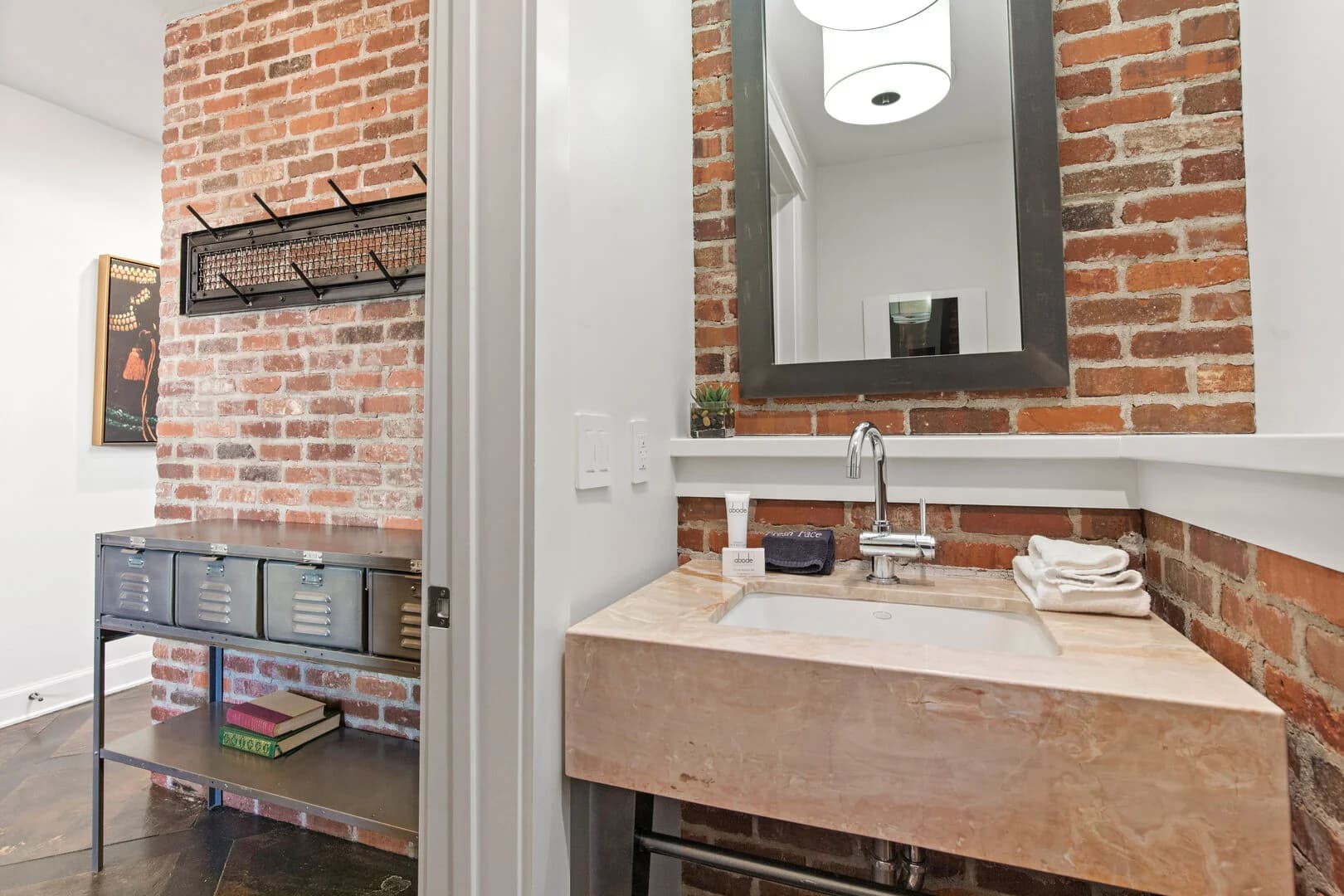 Woodside House - Image 33