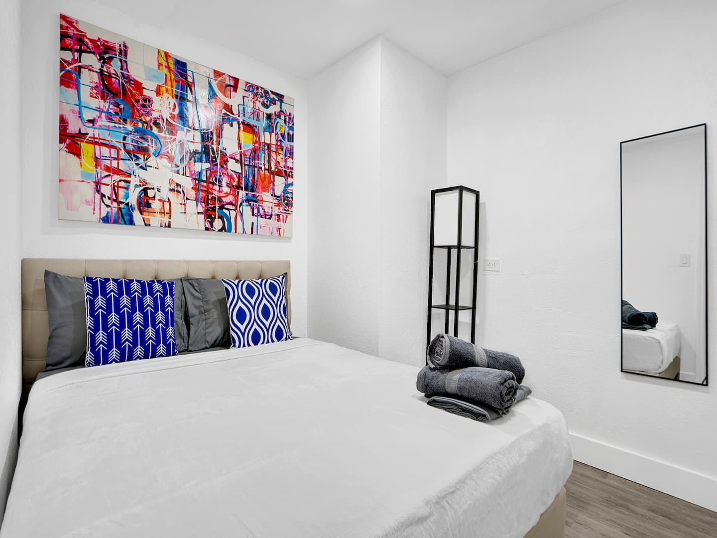 Bungalow House - Image 11