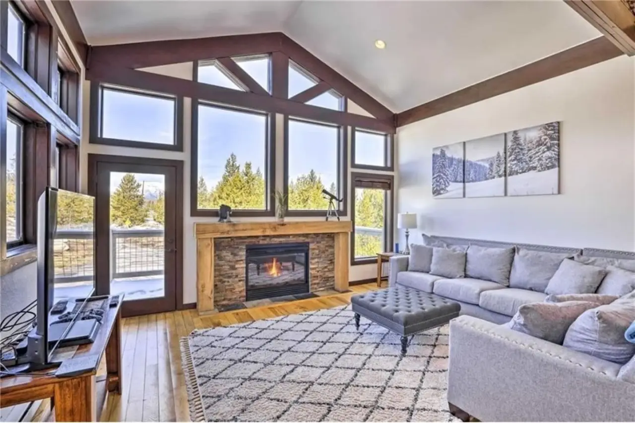 Powder and Par - Image 4