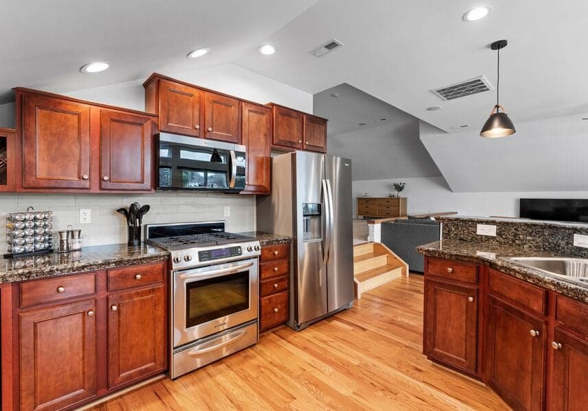 Lucent Sunset Retreat - Image 51