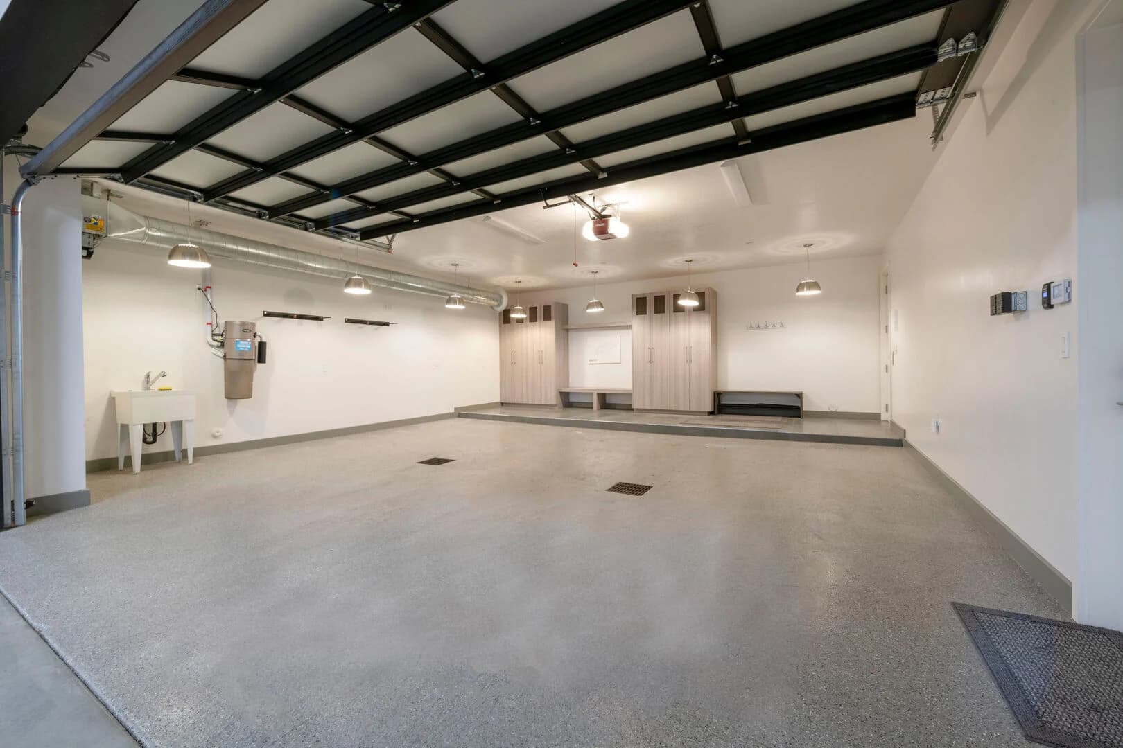 Luxury Old Town Residence - Image 30