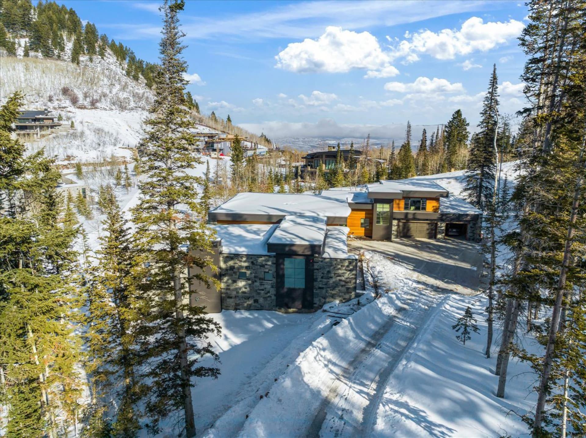 Quicksilver Haus - Image 28