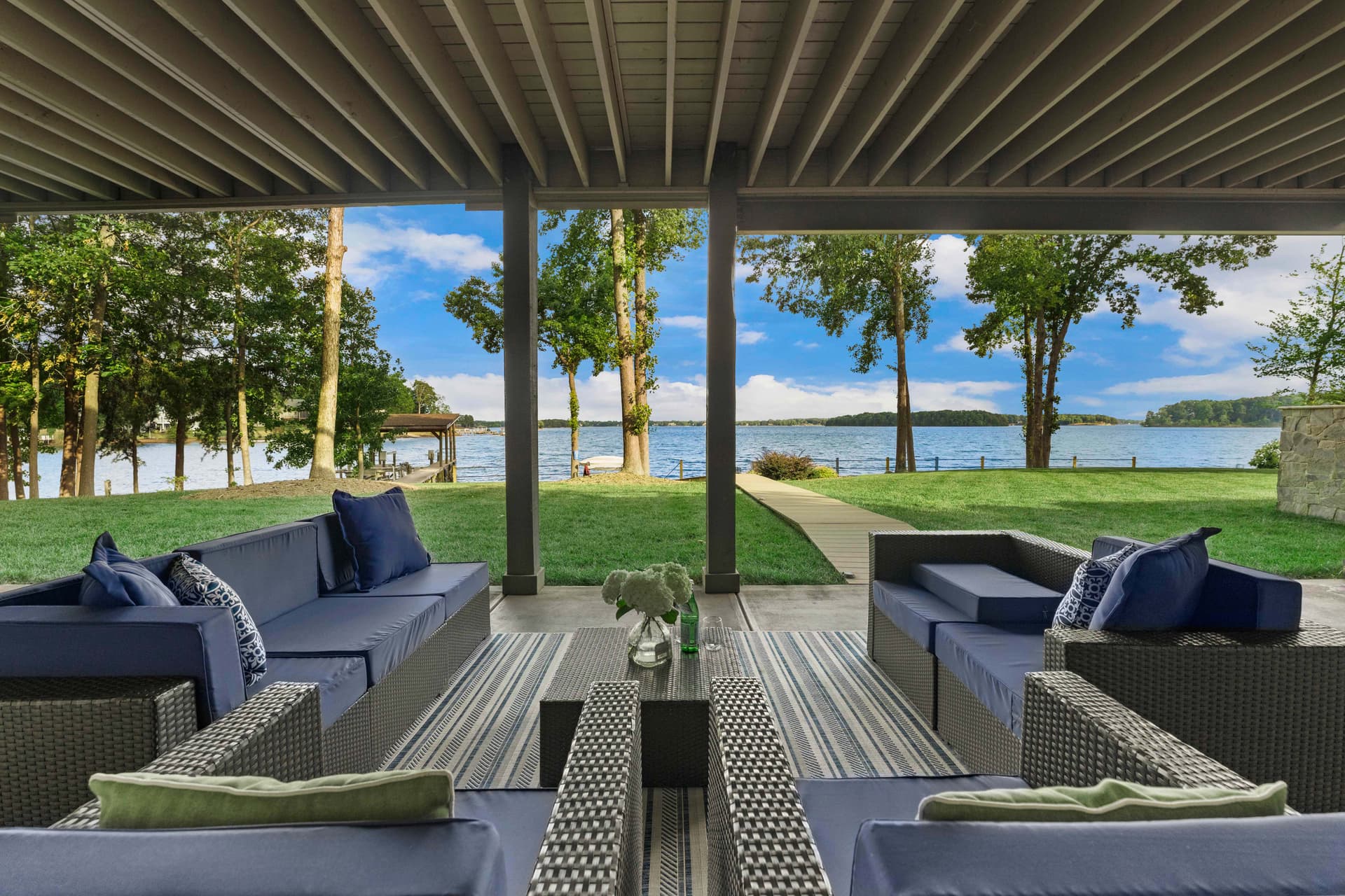 Lake Norman Getaway - Image 10