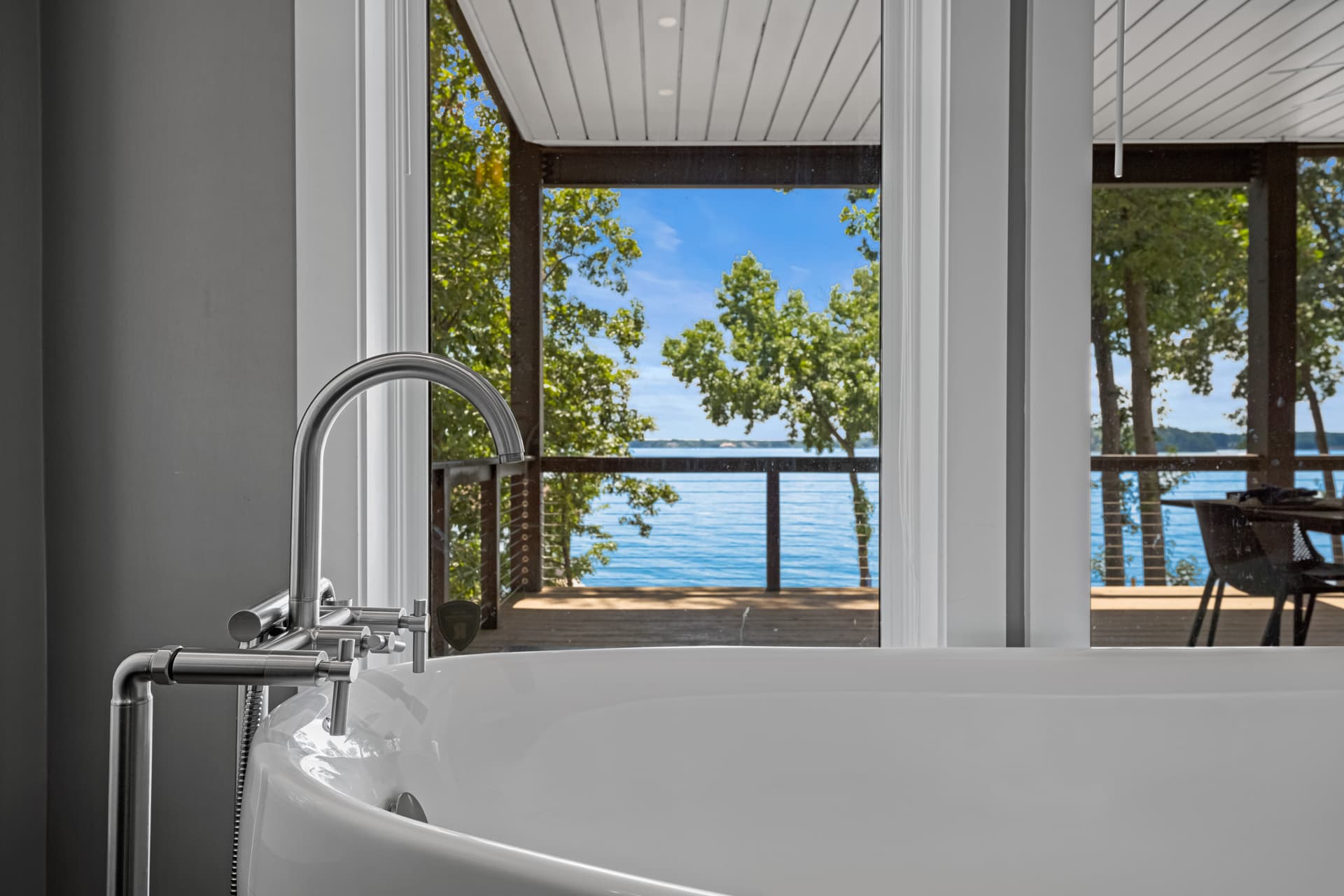 Lake Norman Getaway - Image 35