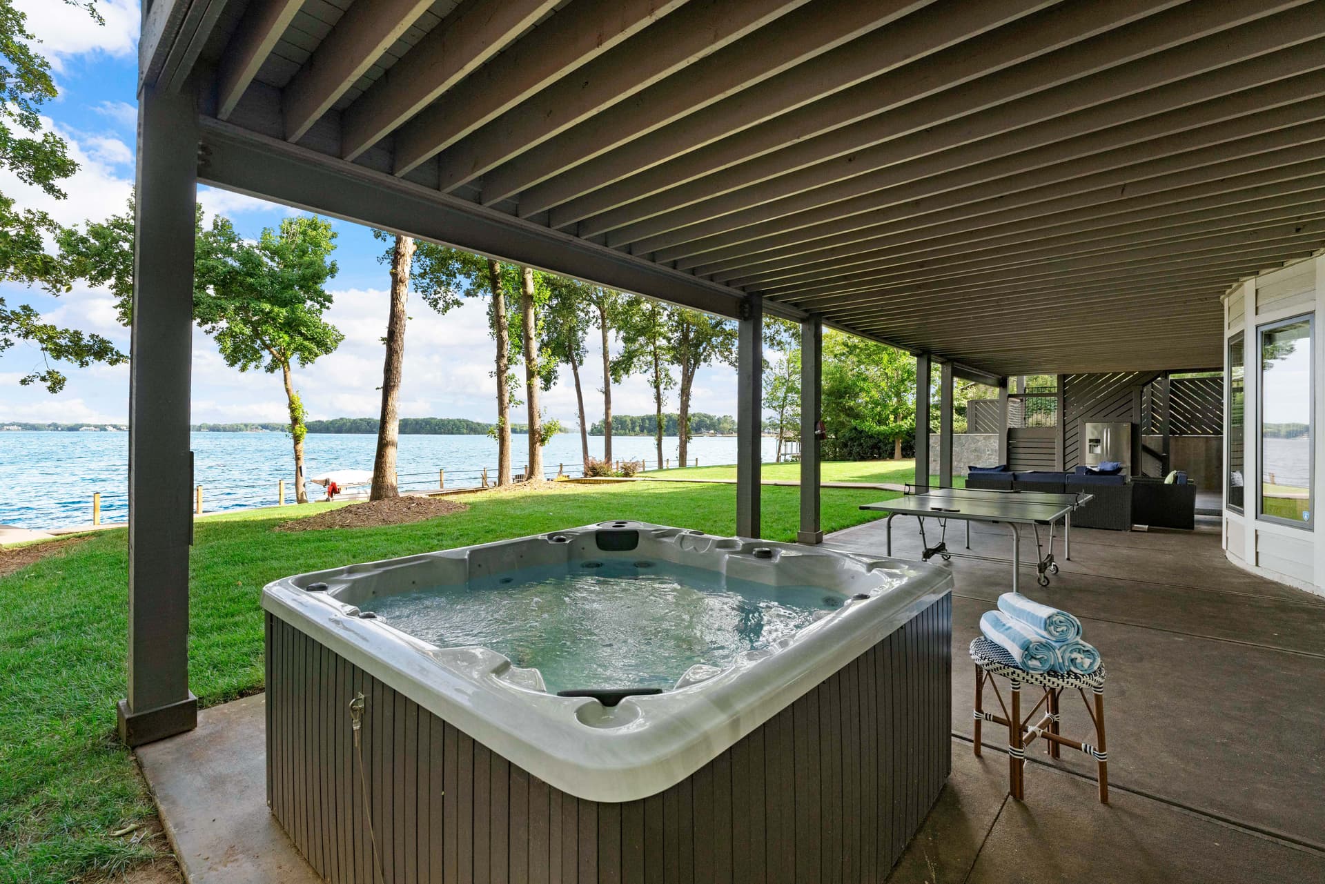 Lake Norman Getaway - Image 94