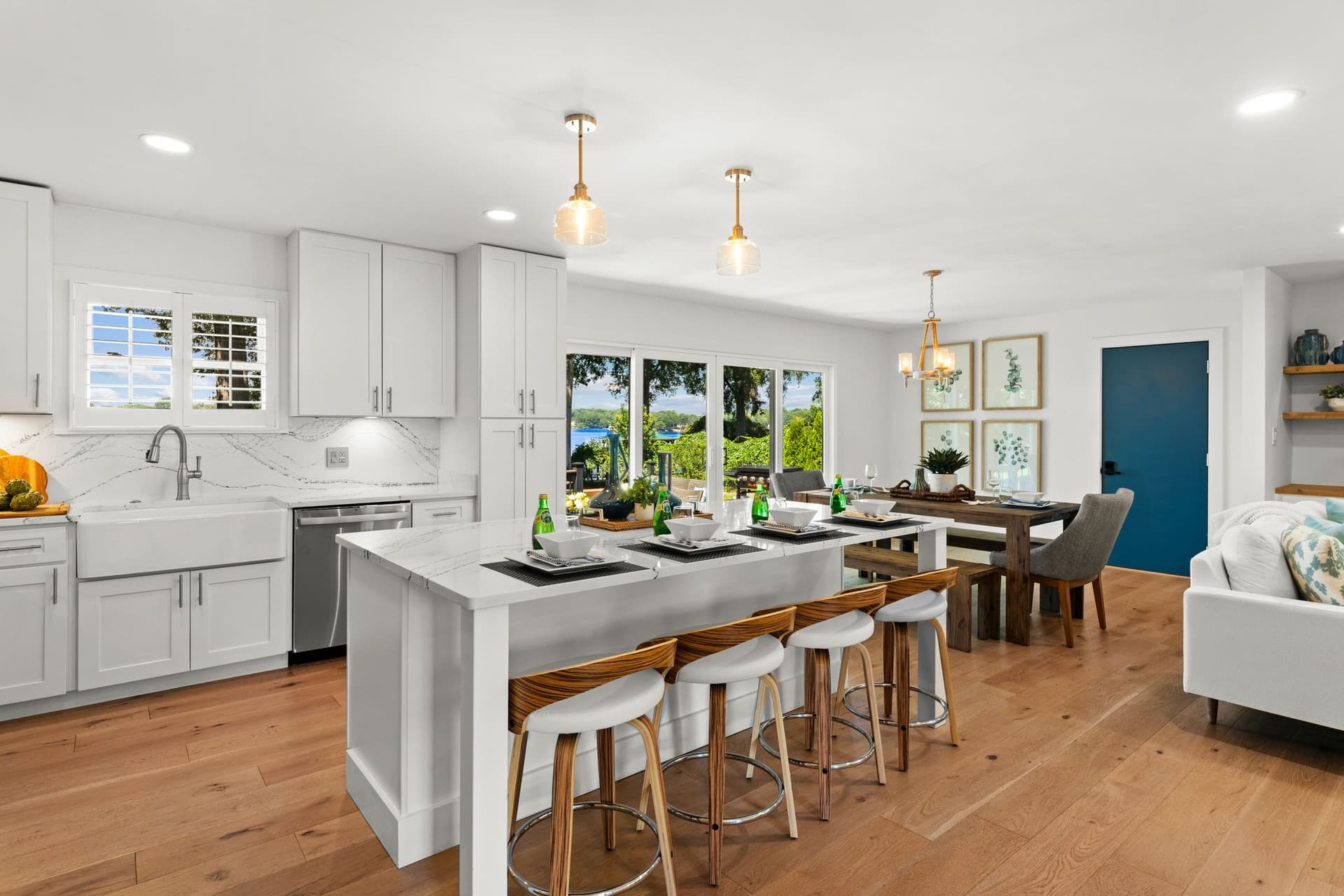 Lakefront Living - Image 13