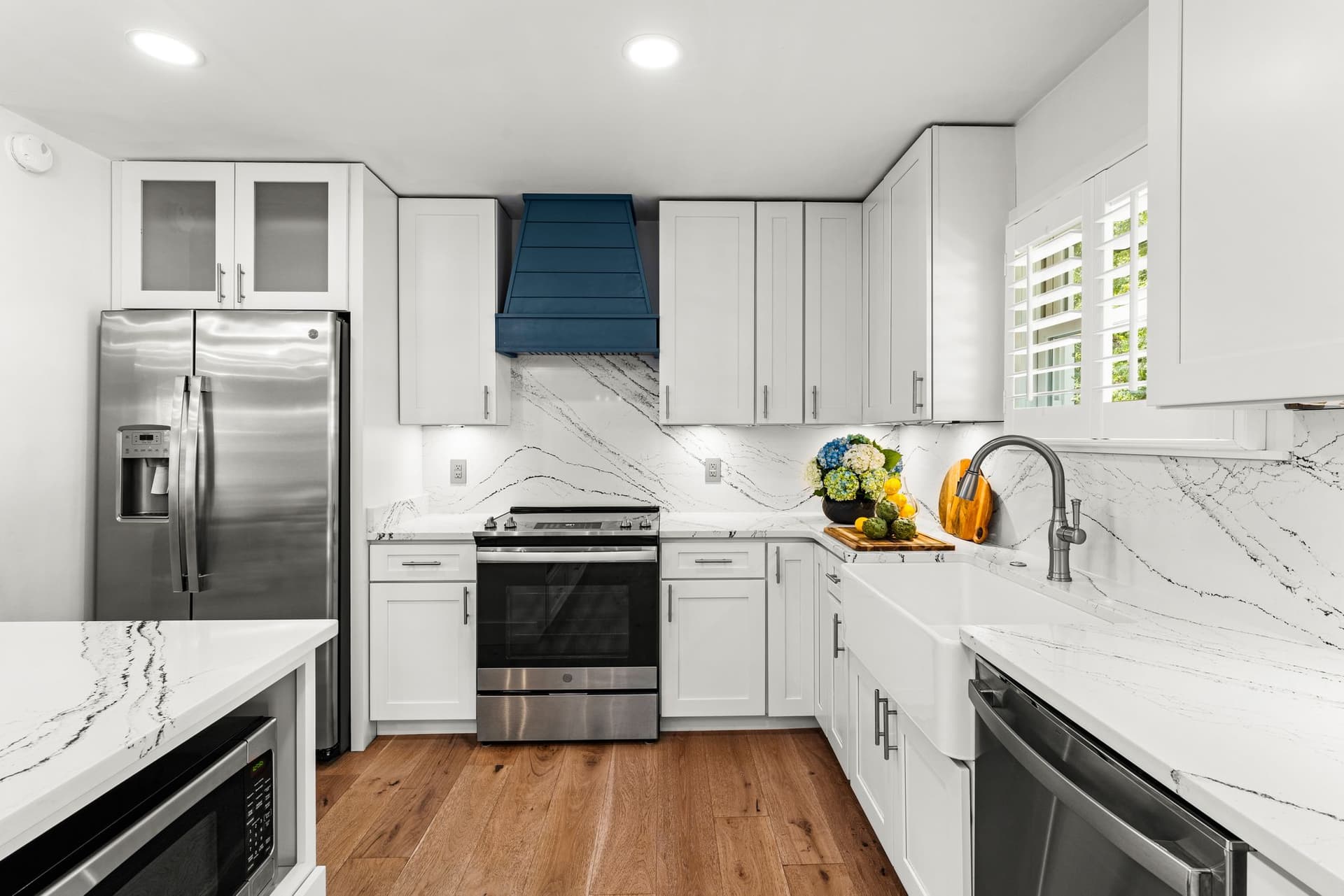 Lakefront Living - Image 15