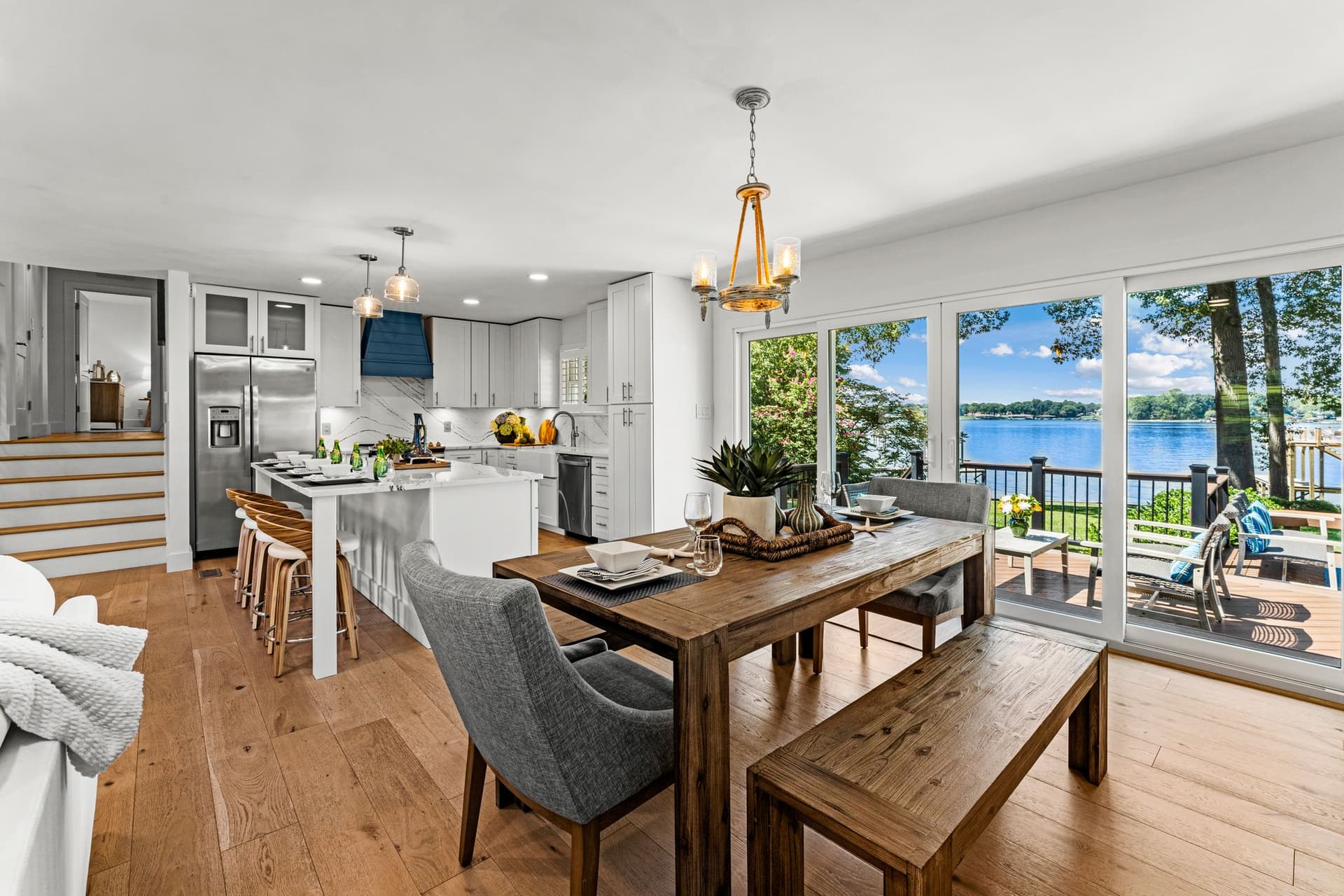 Lakefront Living - Image 20