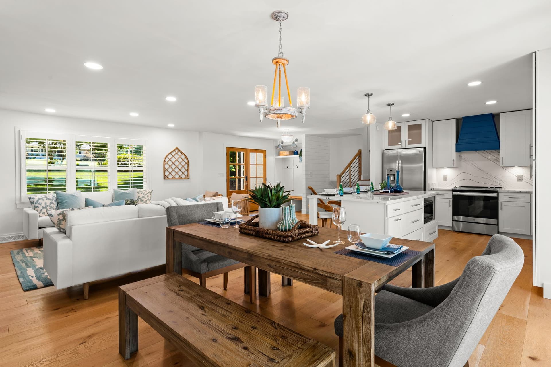 Lakefront Living - Image 18