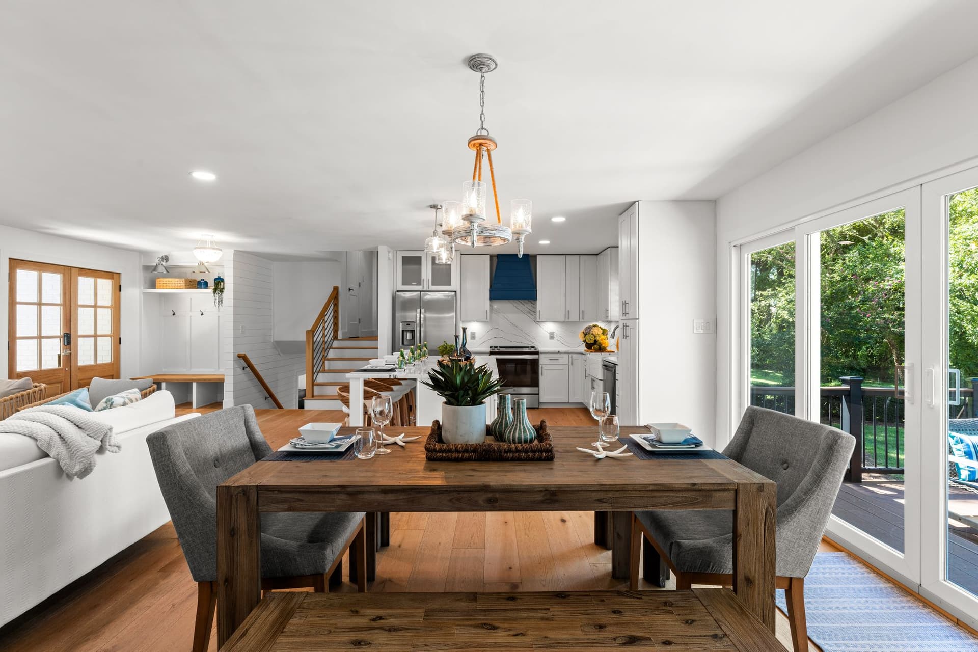 Lakefront Living - Image 19