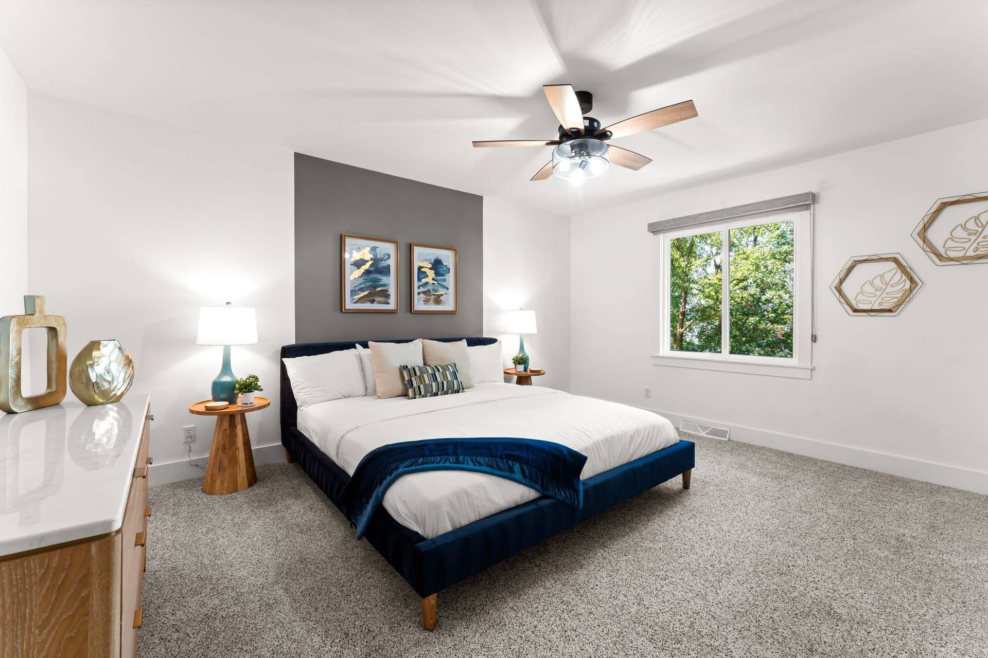 Lakefront Living - Image 23