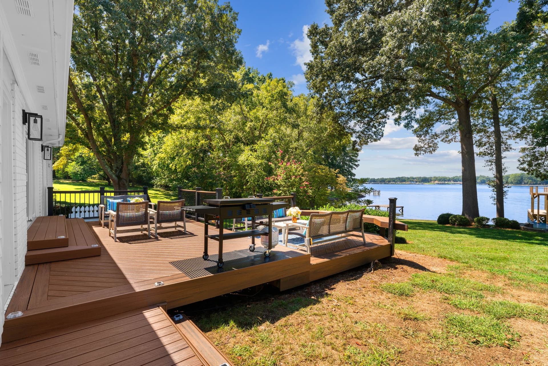 Lakefront Living - Image 41