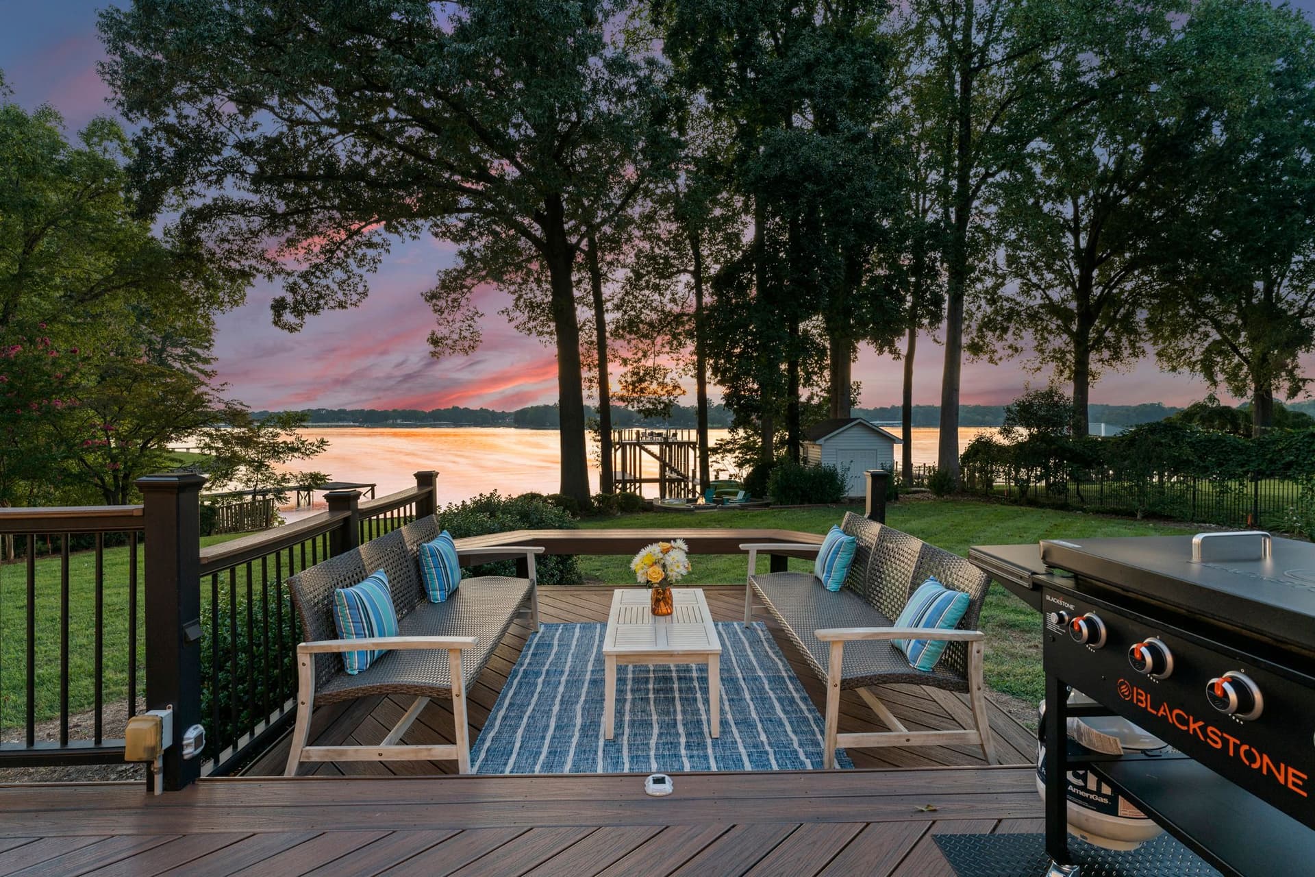 Lakefront Living - Image 59