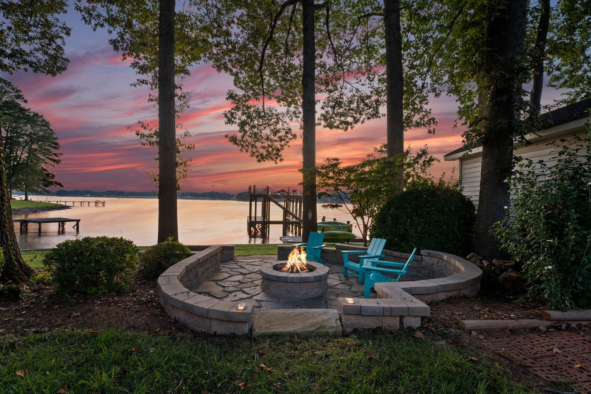 Lakefront Living - Image 60