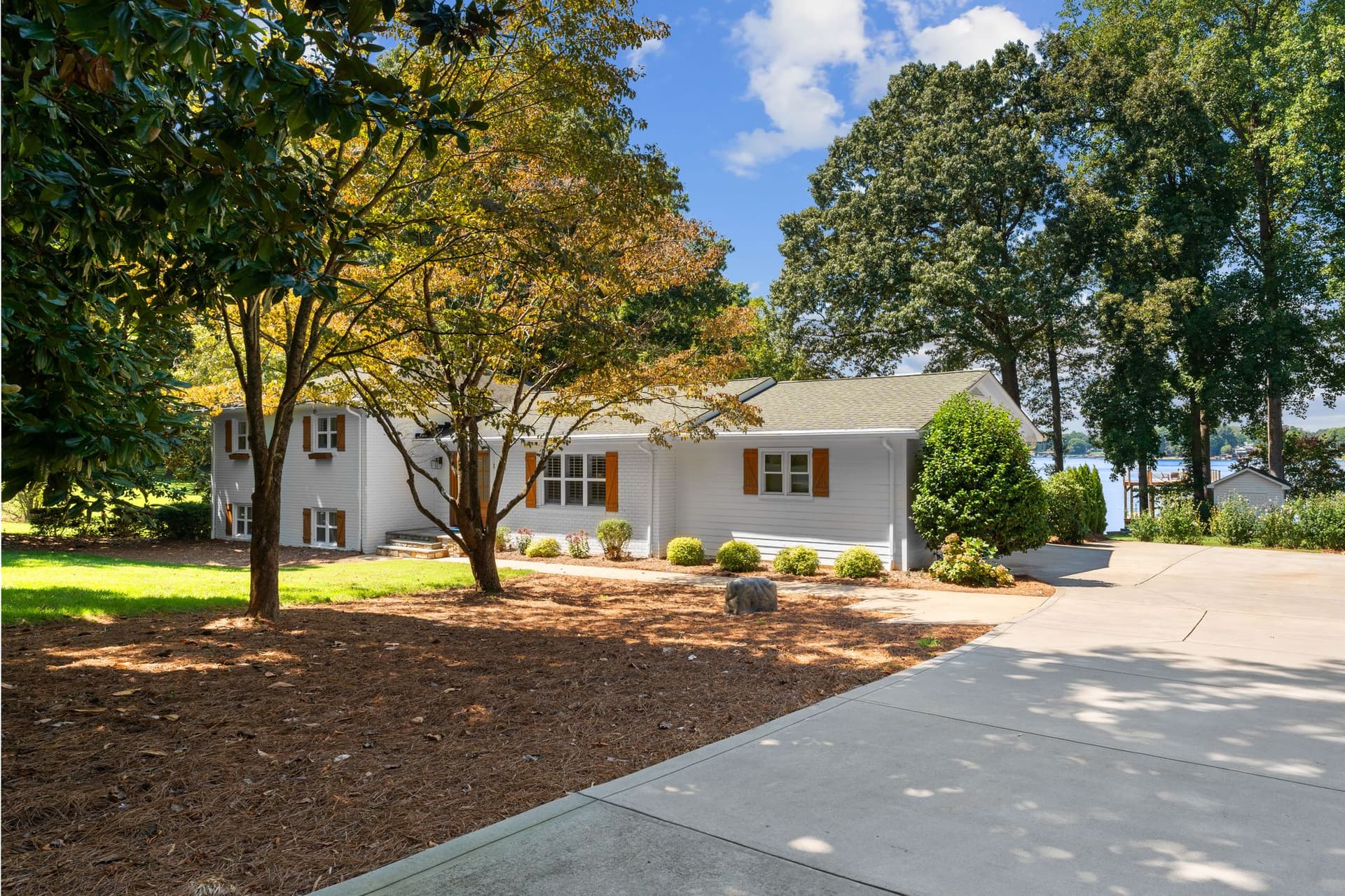 Lakefront Living - Image 64