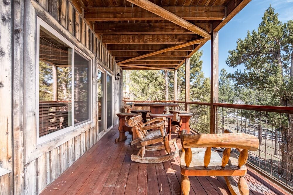 Lakefront Lodge - Image 35