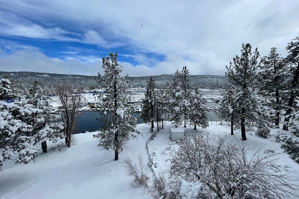 Lakefront Lodge - Image 38