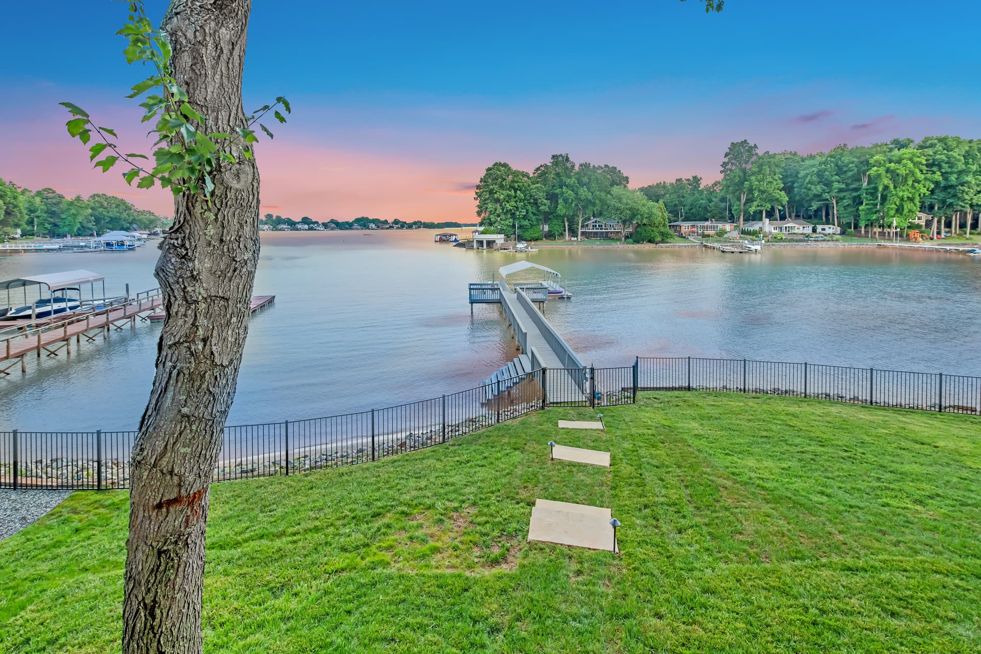 Lakeshore Adrift - Image 3