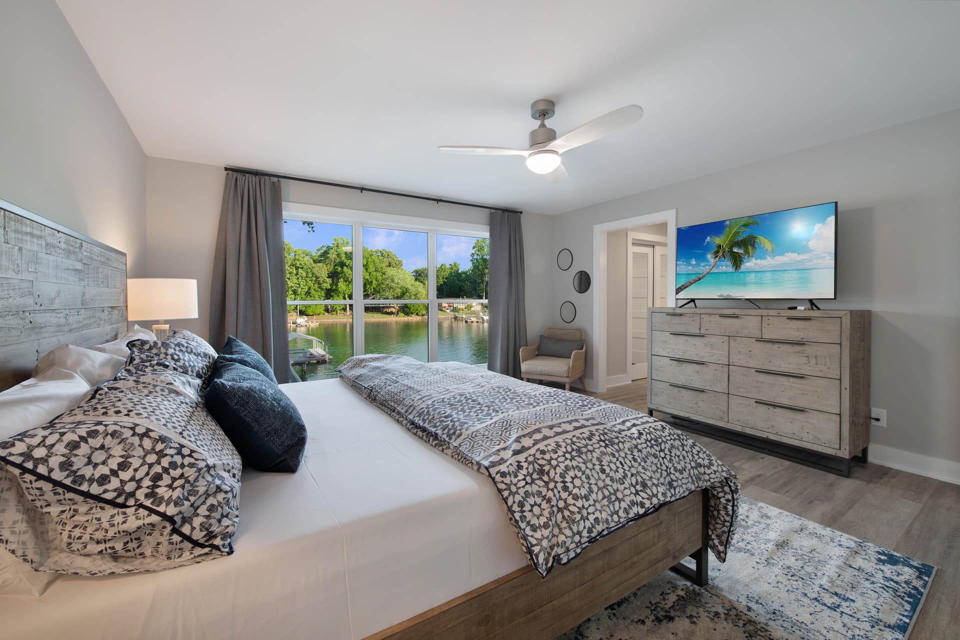 Lakeshore Adrift - Image 10