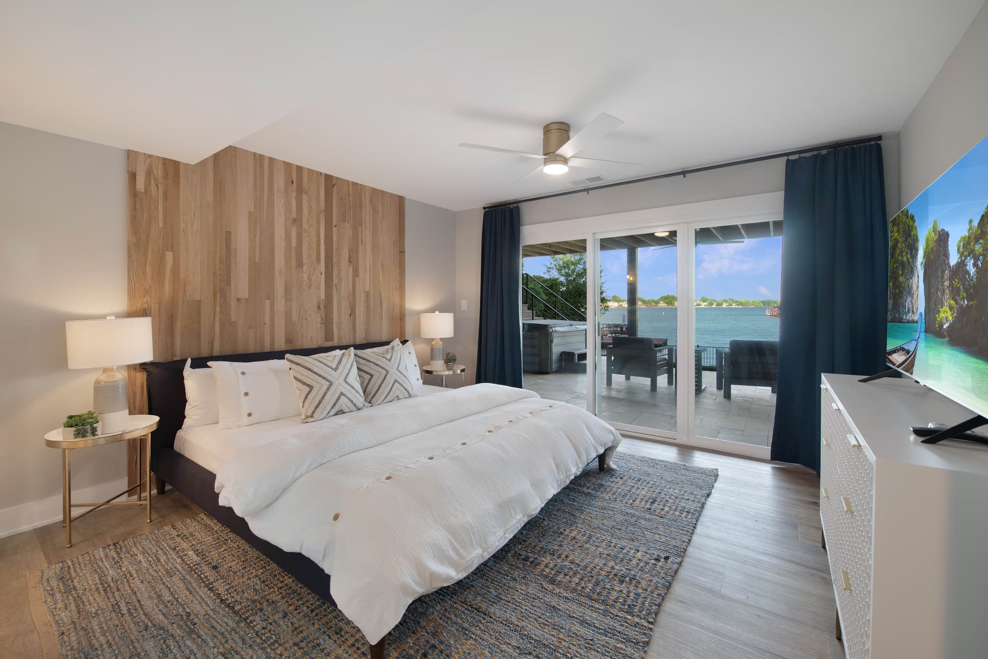 Lakeshore Adrift - Image 20