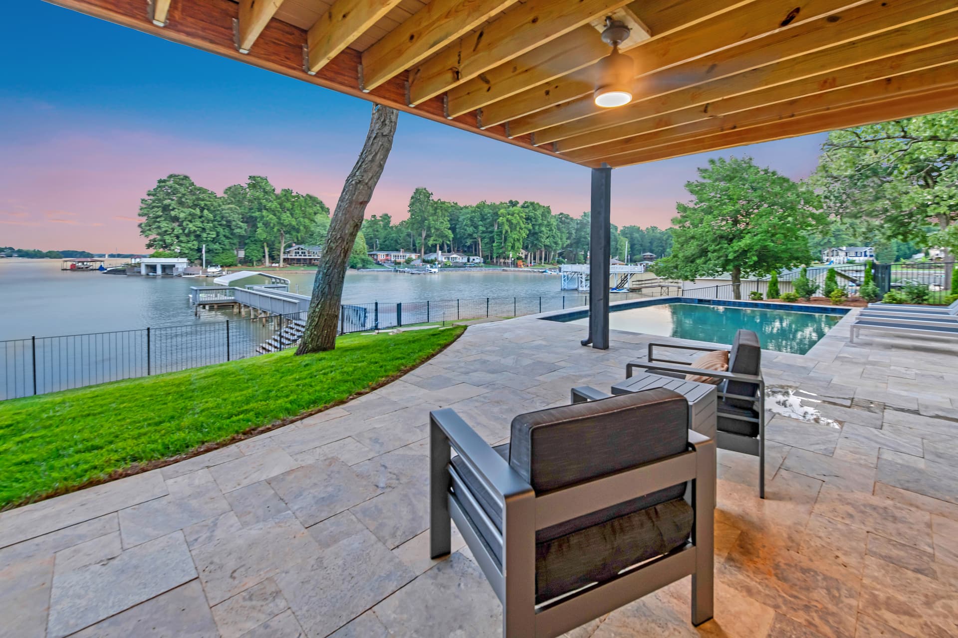 Lakeshore Adrift - Image 27