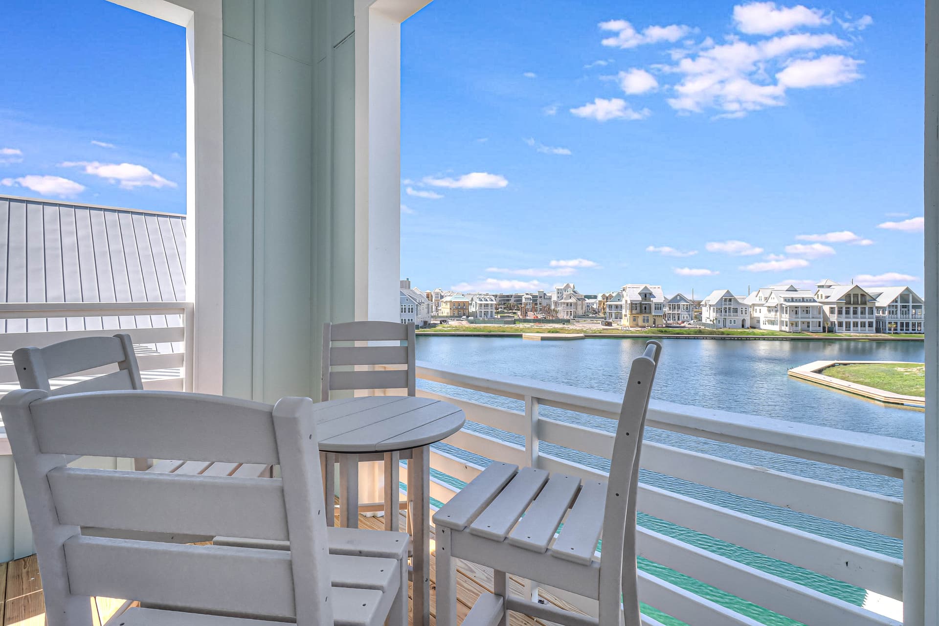 Lakeside Luxury - Image 63