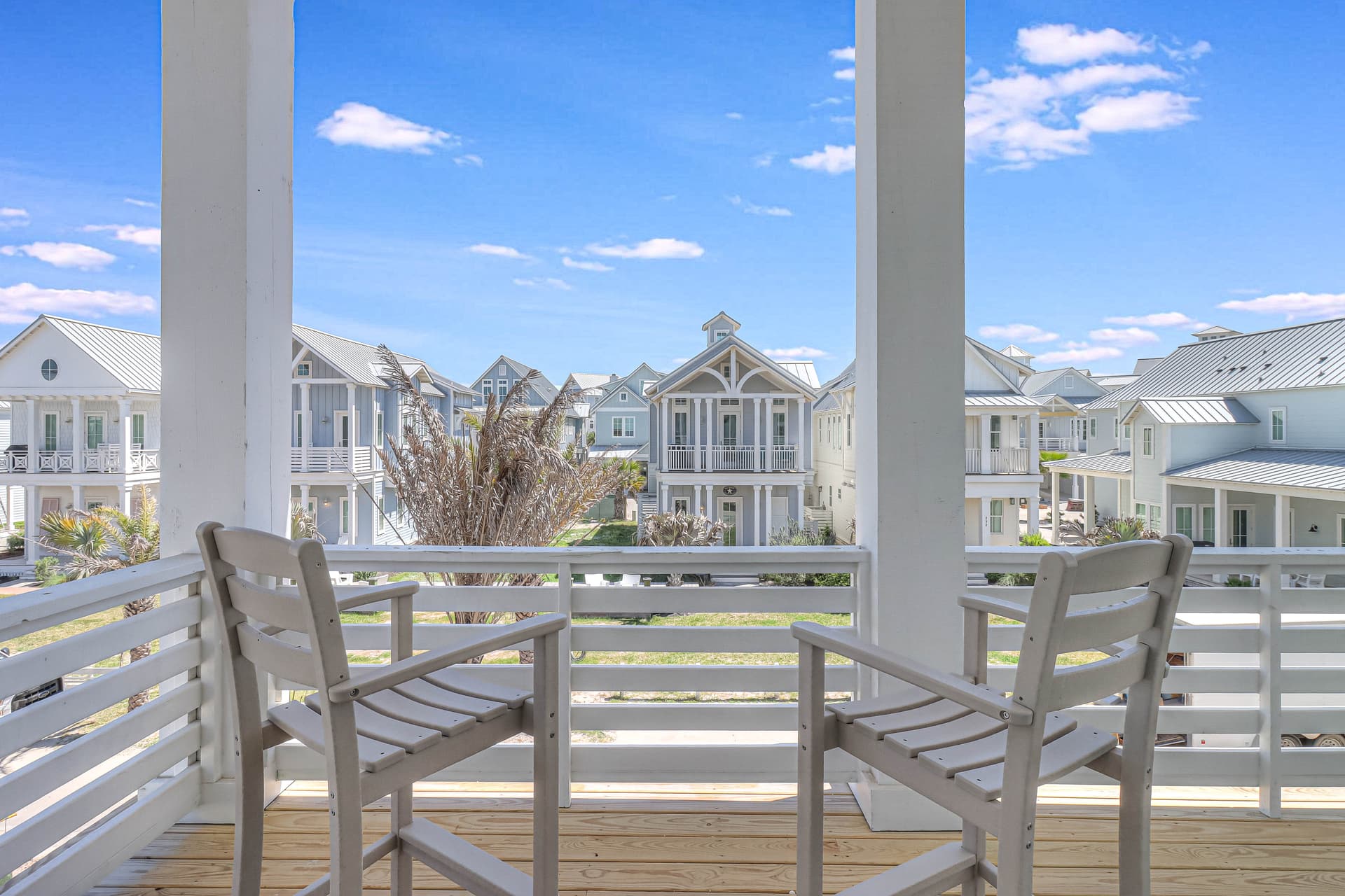 Lakeside Luxury - Image 64