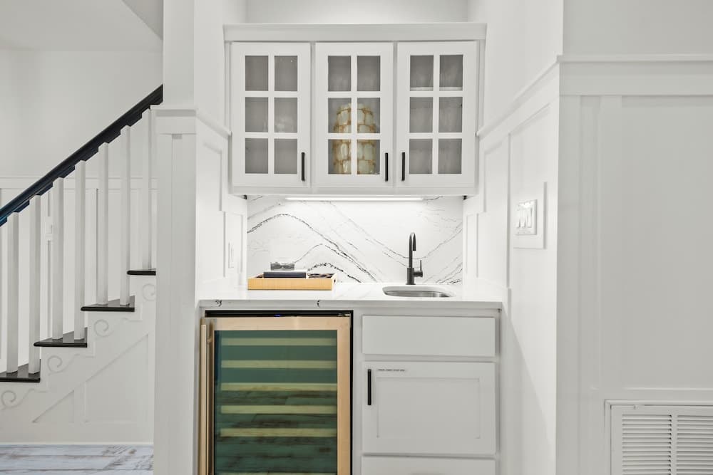 Lakeview Estate #198 - Image 7