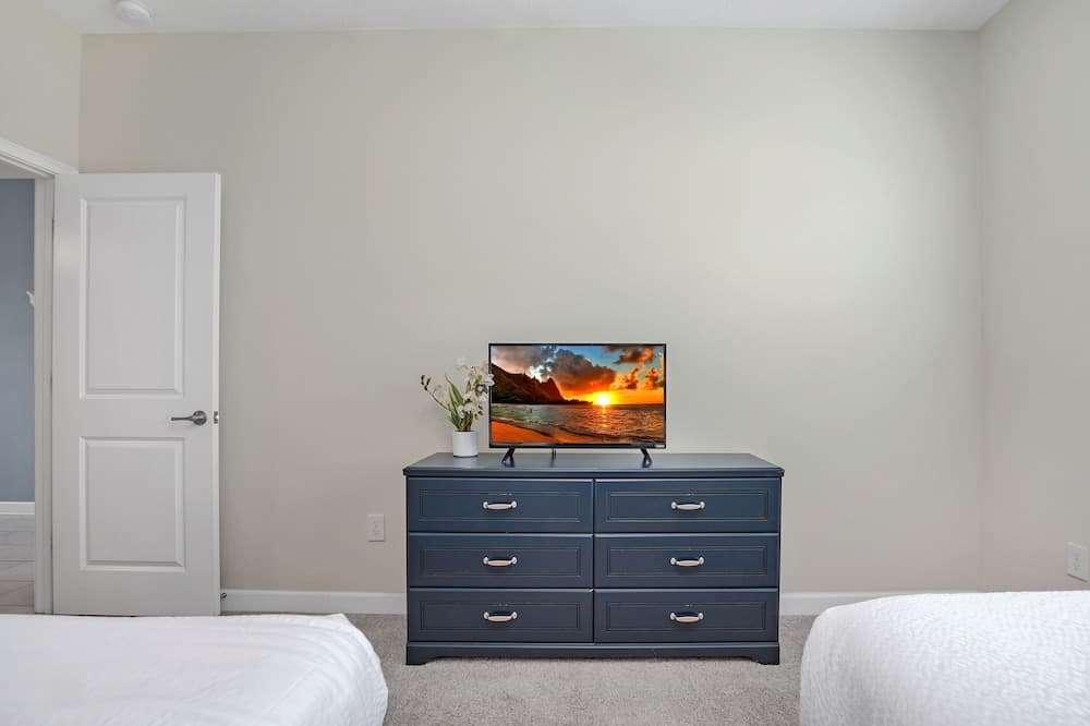 Castle Circle - Image 24