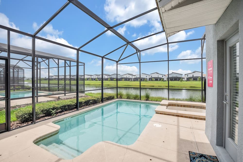 Castle Circle - Image 2