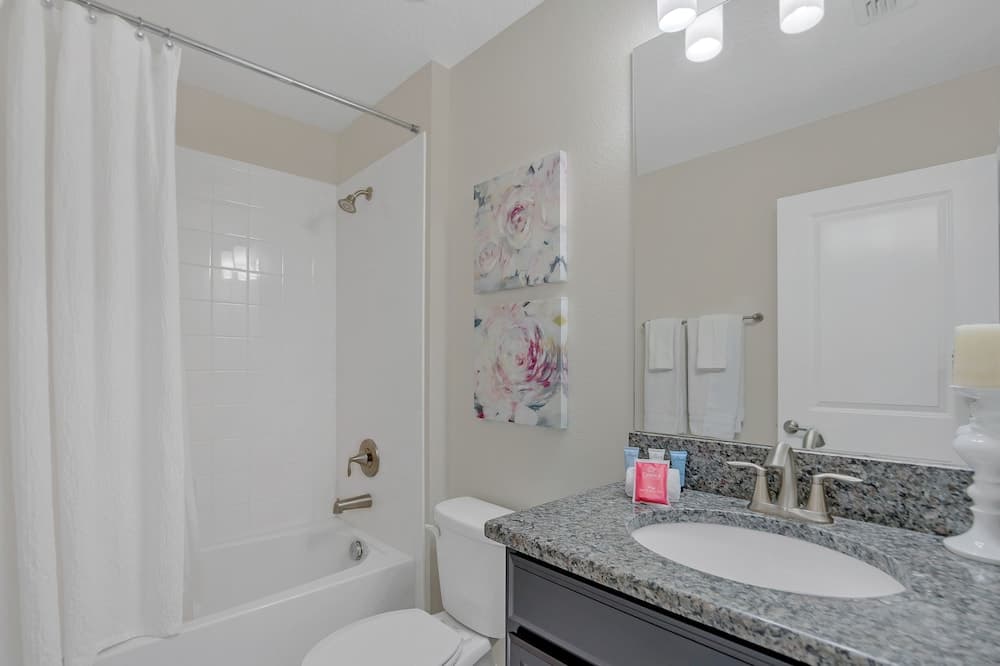 Castle Circle - Image 27