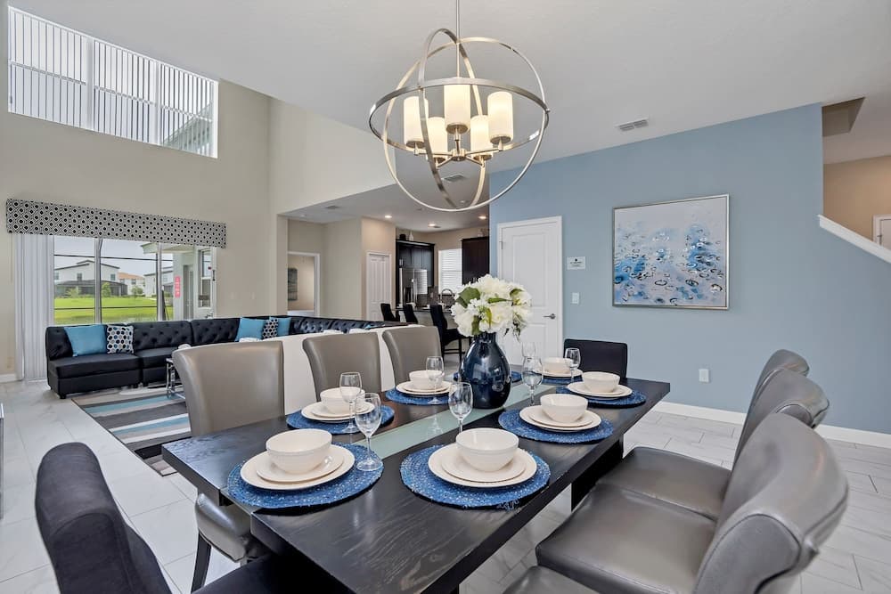 Castle Circle - Image 10