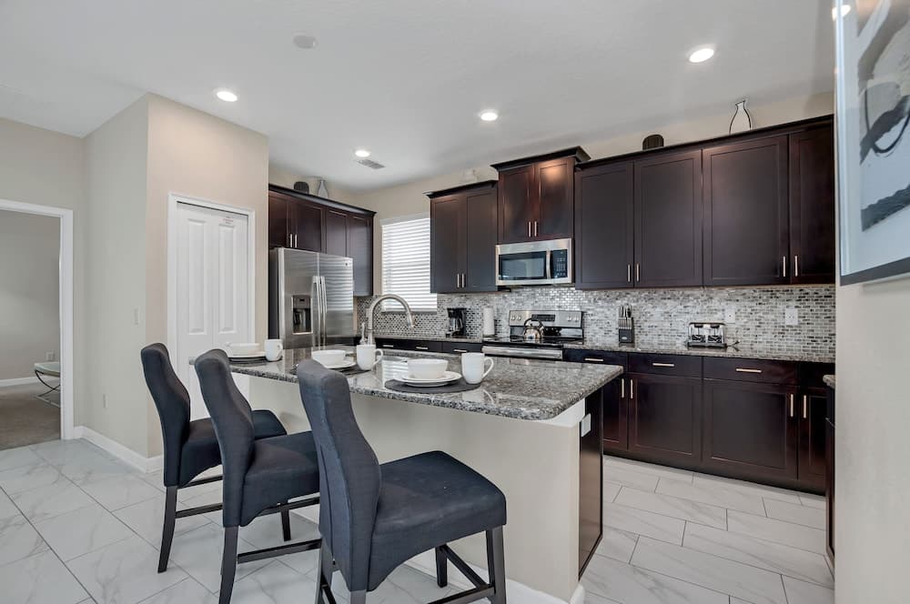 Castle Circle - Image 5